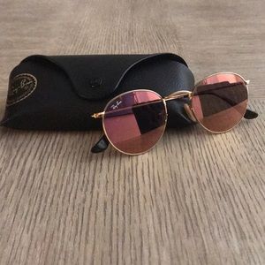 Ray-Ban round pink sunglasses